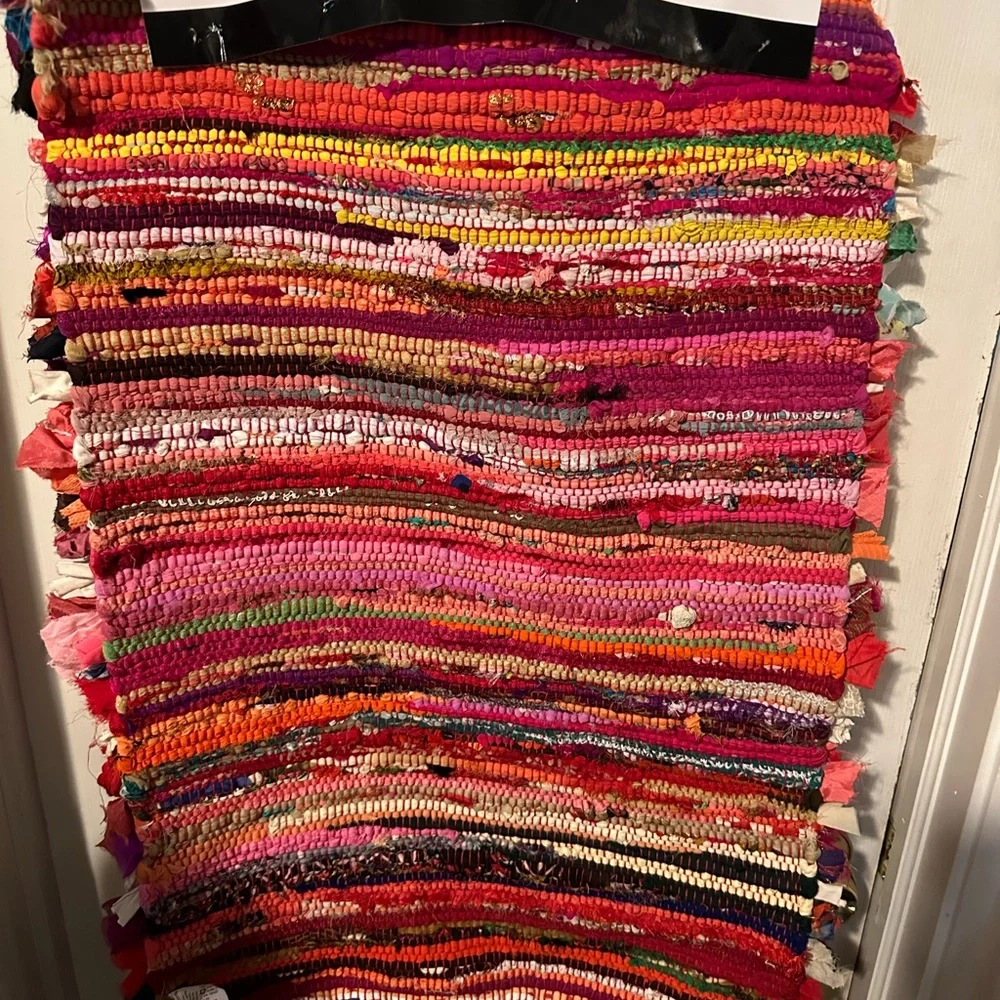 Shag Chindi Rug - Picture 4 of 5